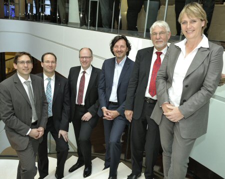 Matthias Kauffmann (Porsche), Volker Hagemann (Leica Camera), Uli Drautz (Bechtle), Dr. Nicolas Bissantz, Professor Dr. Dr. Gerhard Roth und Jutta Kleinschmidt.